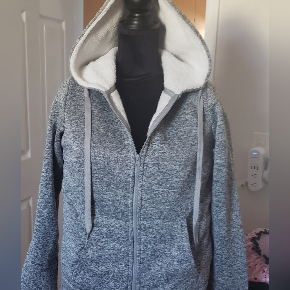 SPARK GRAY SWEATER